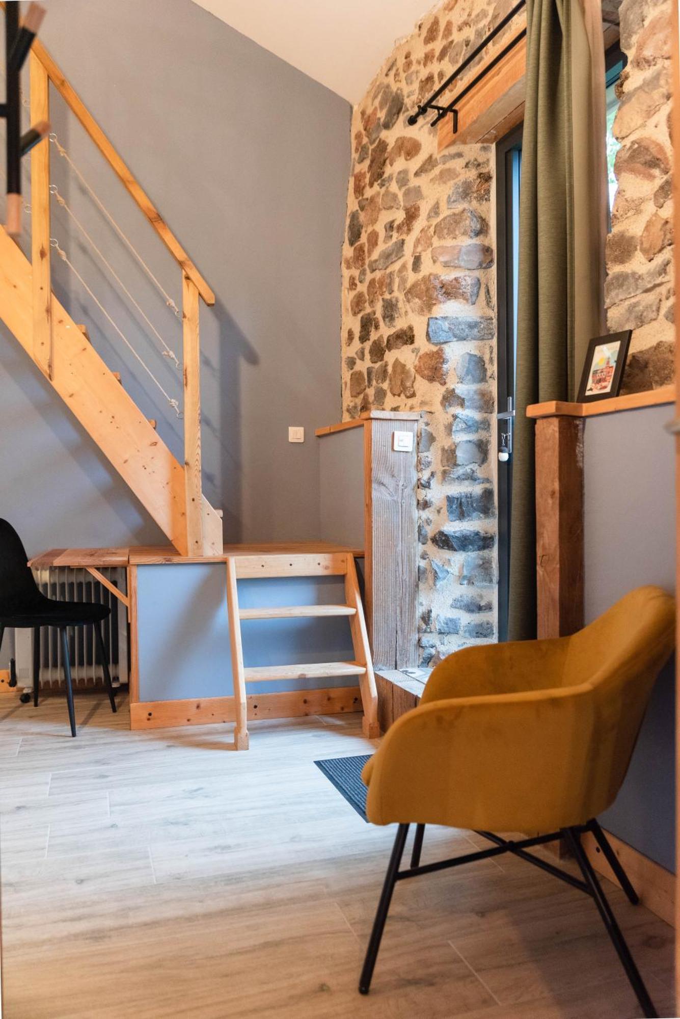 Les Balcons De La Terrasse Bed and Breakfast Arsac-en-Velay Buitenkant foto