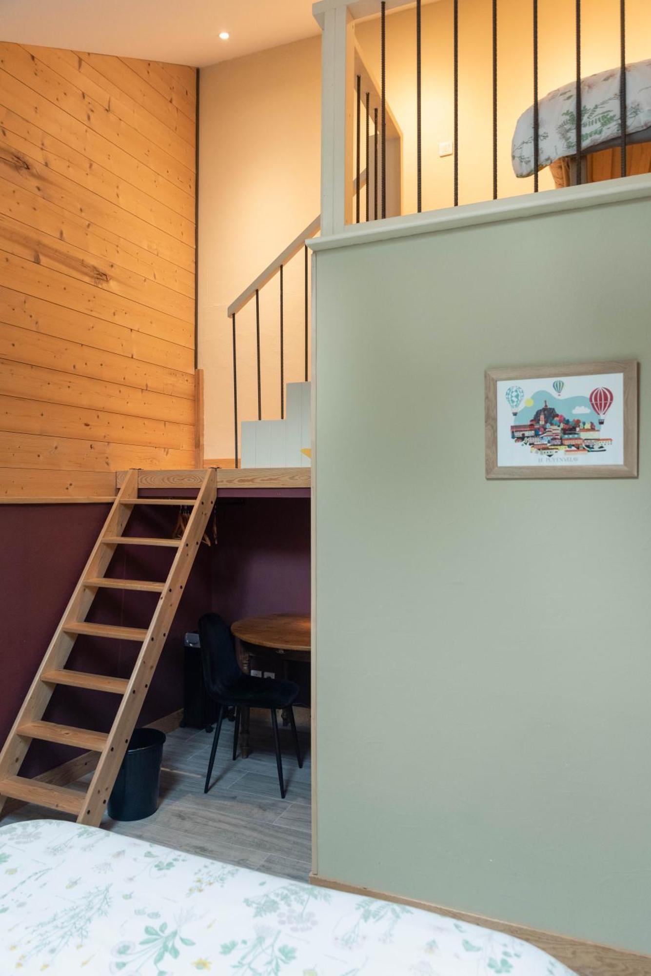 Les Balcons De La Terrasse Bed and Breakfast Arsac-en-Velay Buitenkant foto